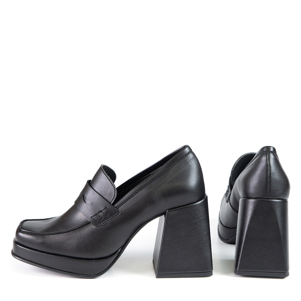 GINNY LOAFER NOIR EN CUIR DE CACTUS